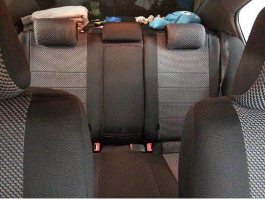 Авточехлы на Toyota Avensis T27 Авточехлы на Toyota Avensis T27