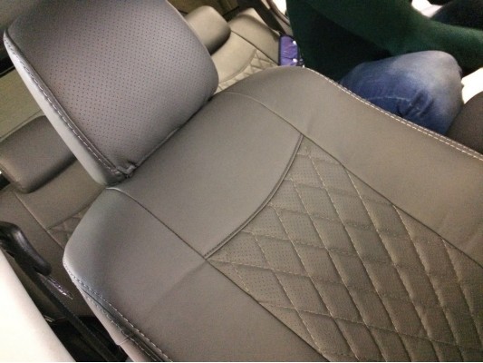 Авточехлы на Toyota Land Cruiser Prado 150 Авточехлы на Toyota Land Cruiser Prado 150