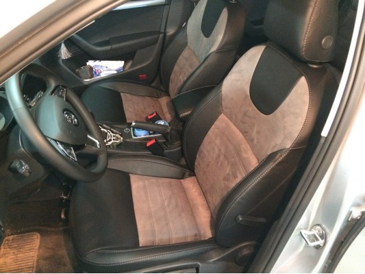 У вас другая модель авто? Каркасные авточехлы пошить сможем!