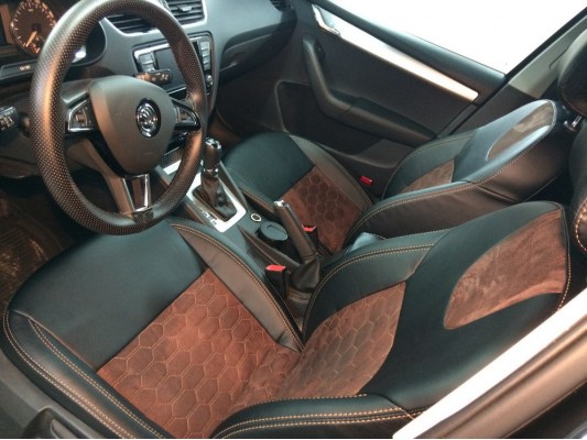 Каркасные авточехлы на Skoda Octavia A7 Каркасные авточехлы на Skoda Octavia A7